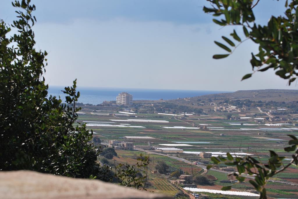 Secco'S Seaview Accommodation L-Imgarr Exterior photo