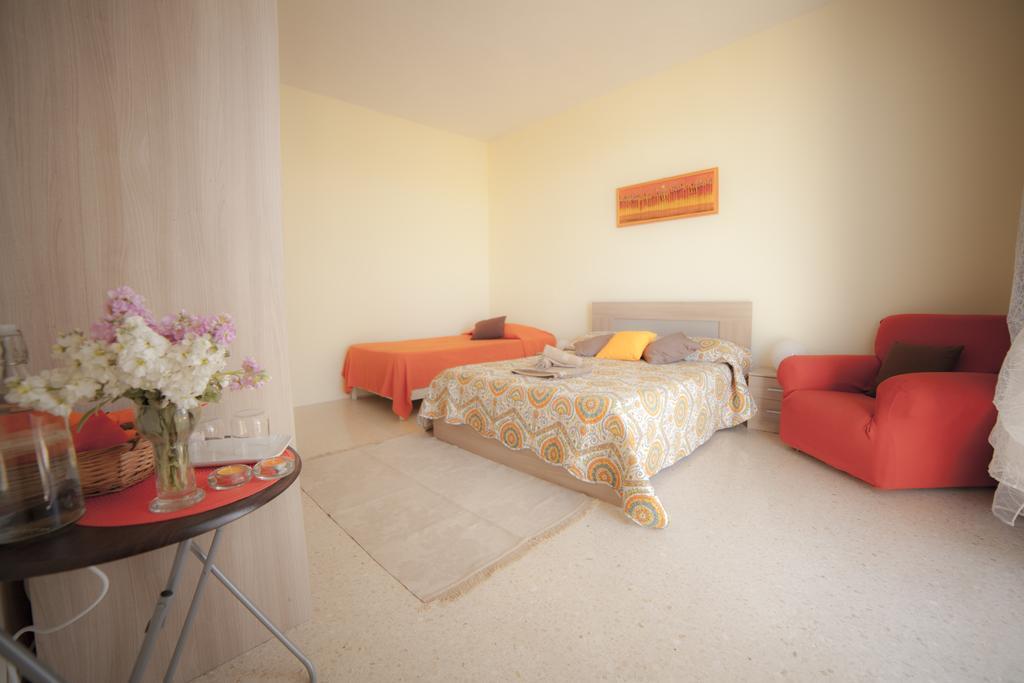 Secco'S Seaview Accommodation L-Imgarr Exterior photo